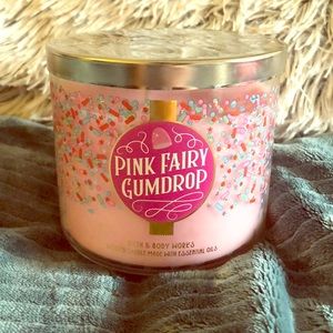 Yummy White Barn 3Wick Candle